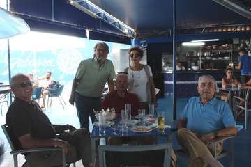 Primer Almuerzo Solidario en Salinetas por Yrichen/TA.